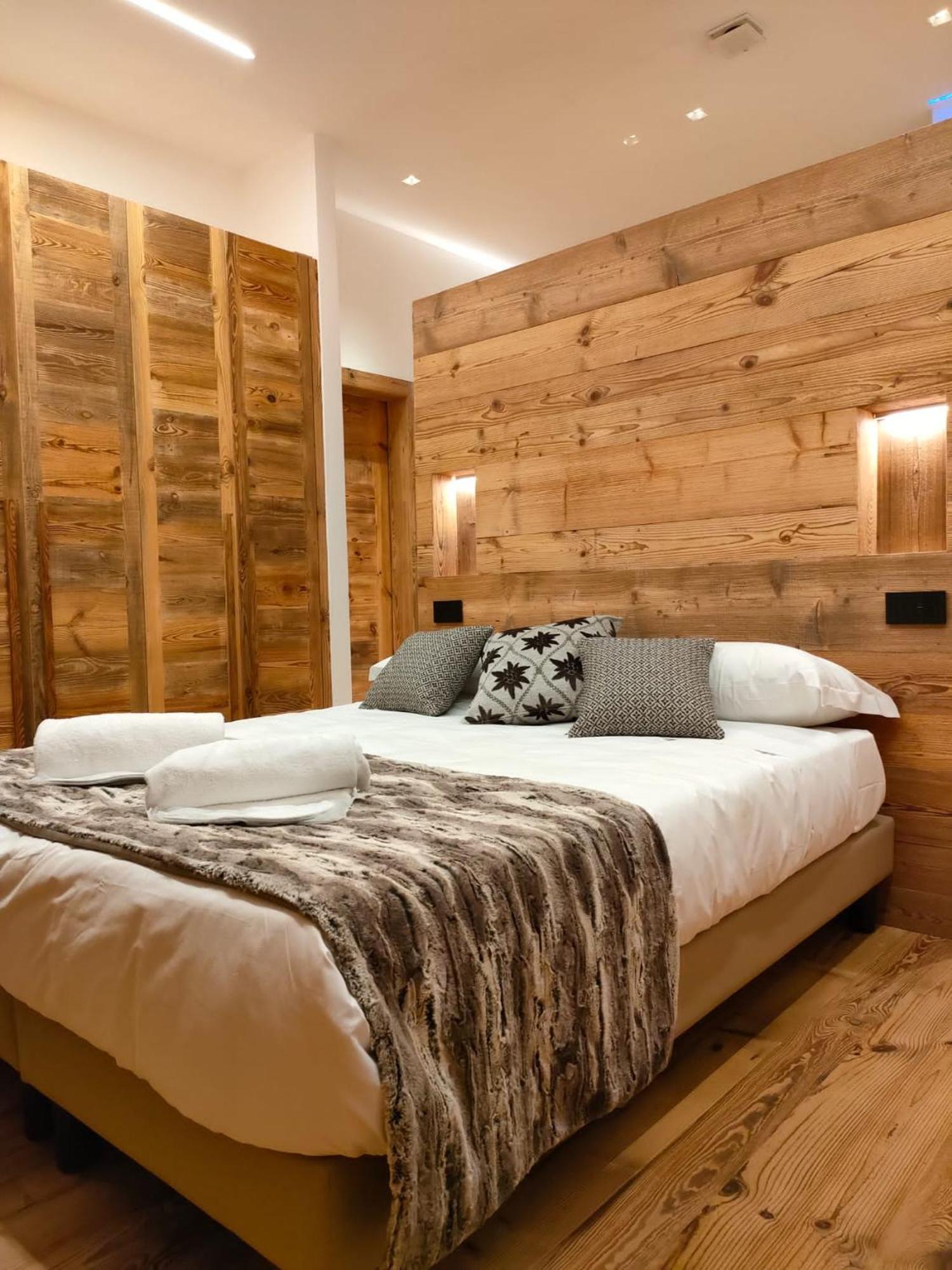 Fior Di Roccia Apartments- In Centro Cervinia, Sauna Privata, Matterhorn Dream ブレウイル・チェルヴィナイア エクステリア 写真