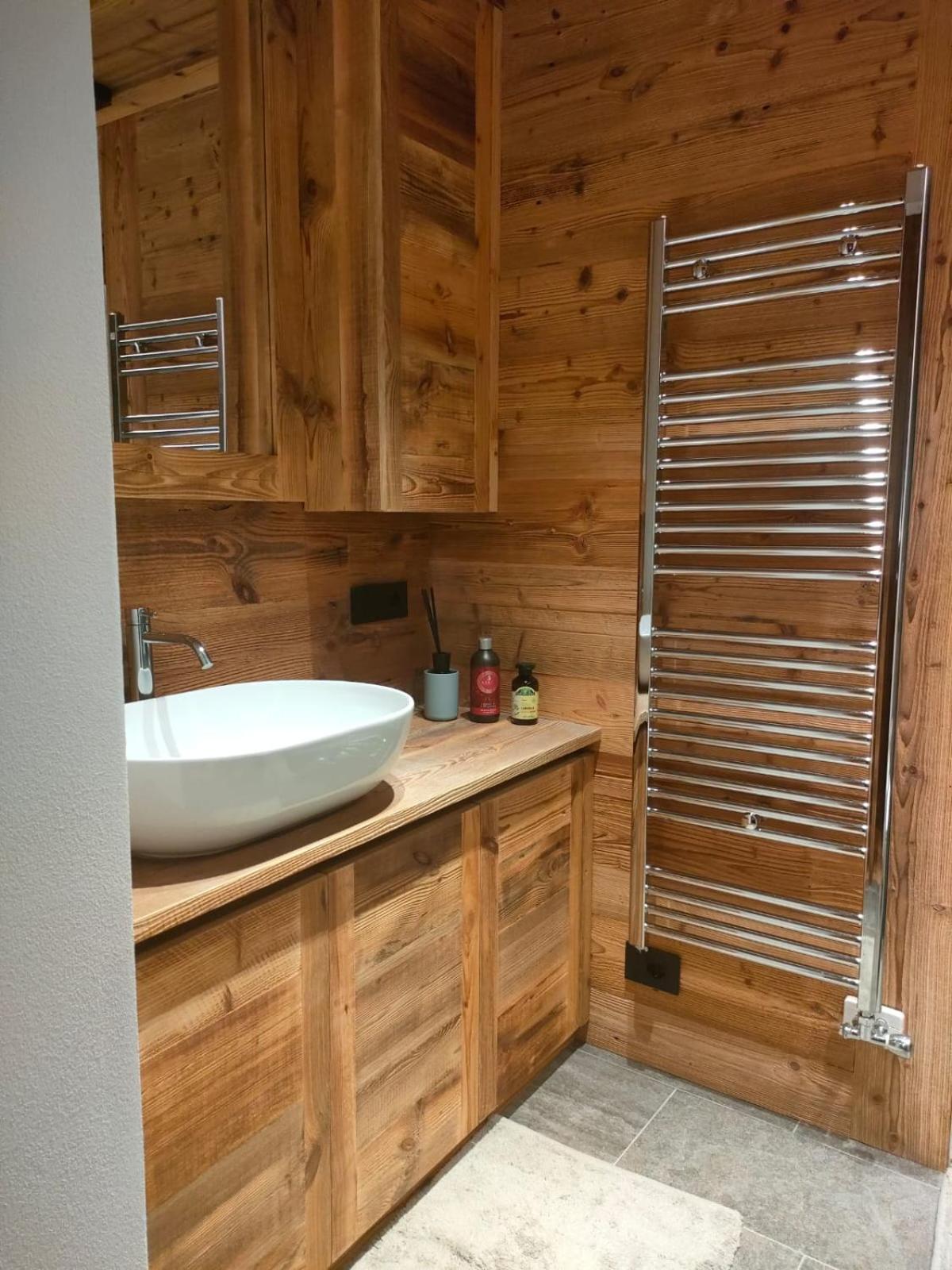 Fior Di Roccia Apartments- In Centro Cervinia, Sauna Privata, Matterhorn Dream ブレウイル・チェルヴィナイア エクステリア 写真