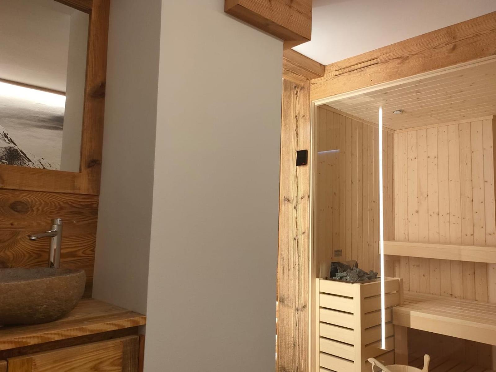 Fior Di Roccia Apartments- In Centro Cervinia, Sauna Privata, Matterhorn Dream ブレウイル・チェルヴィナイア エクステリア 写真