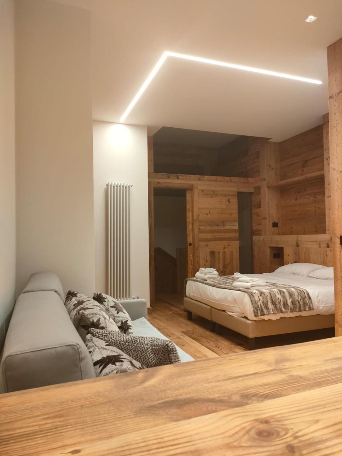Fior Di Roccia Apartments- In Centro Cervinia, Sauna Privata, Matterhorn Dream ブレウイル・チェルヴィナイア エクステリア 写真